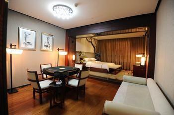 Xiangyang Huakai Fulin Hotel Сянян Екстериор снимка